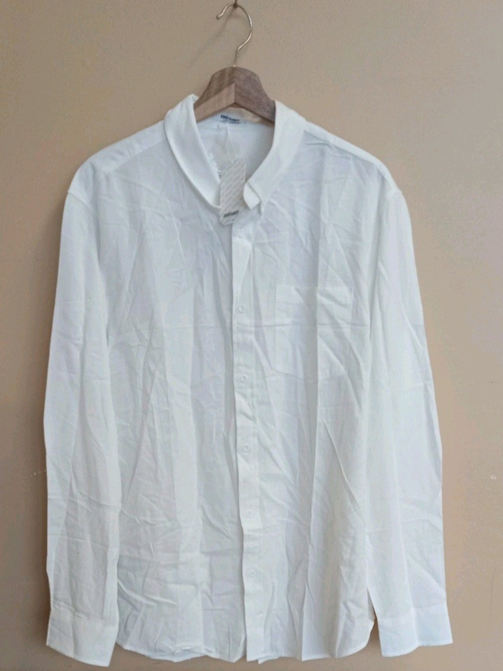 Classic White Men's Dress Shirt with Point Collar